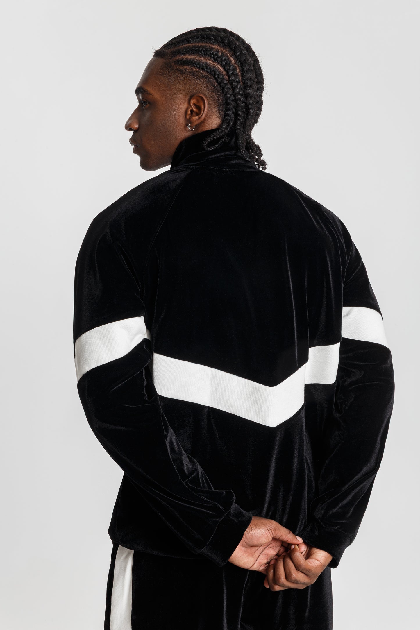 DUALITY BLACK