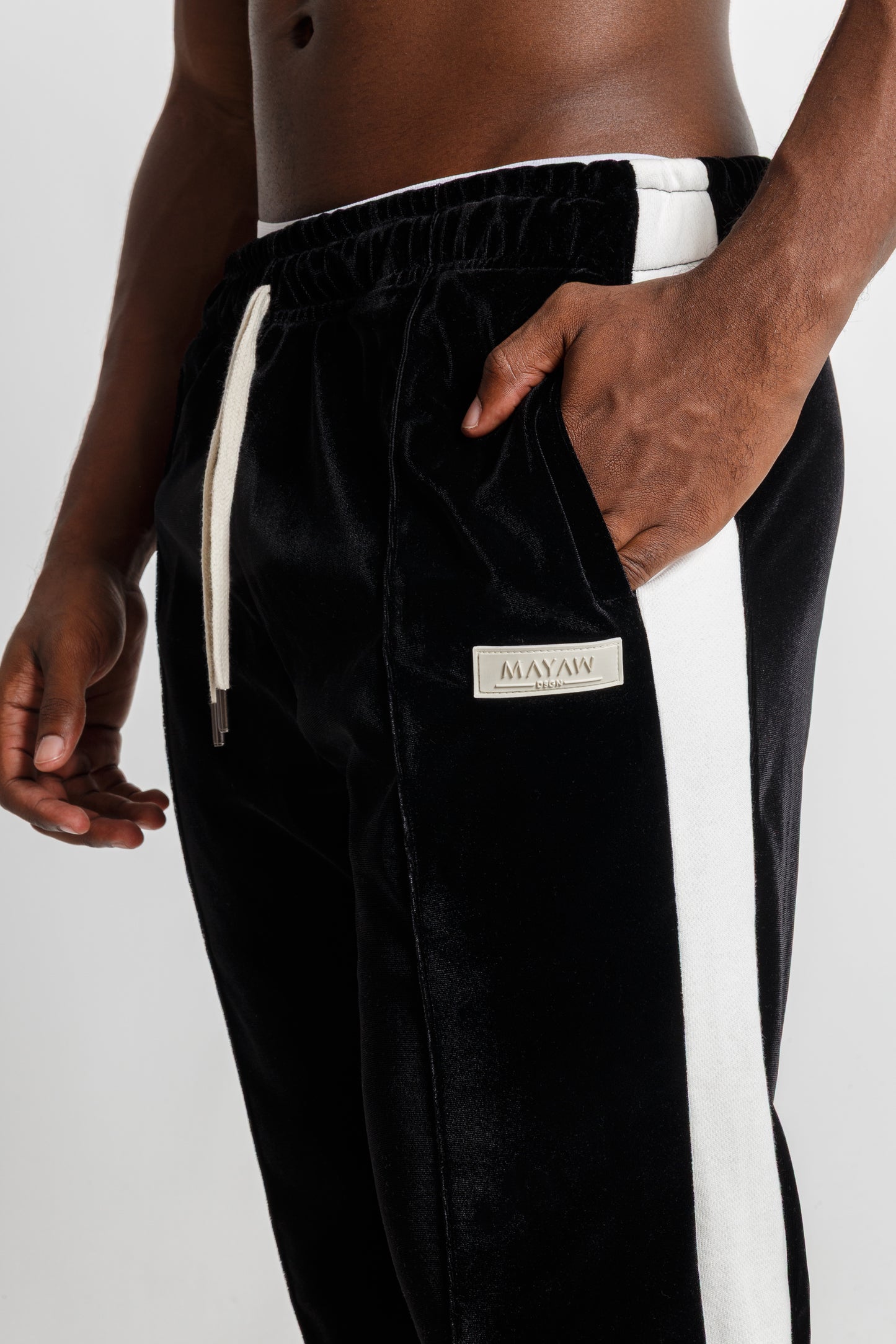 DUALITY BLACK