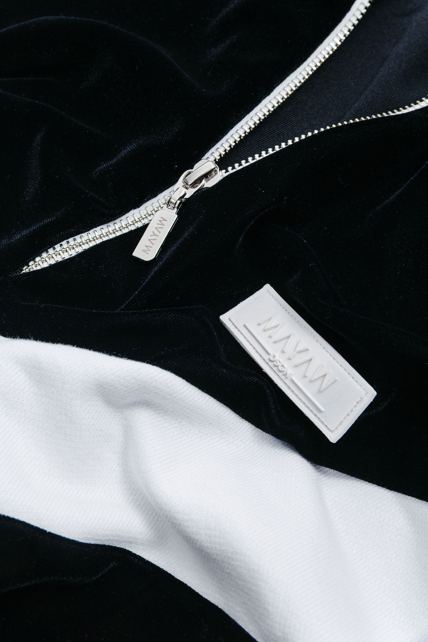 DUALITY BLACK